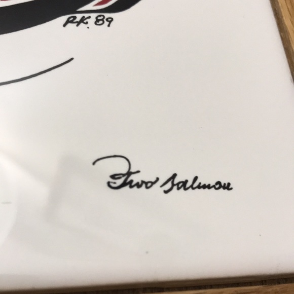 Inuit Two Salmon Tile Art Box Vintage Beautiful - Picture 3 of 13